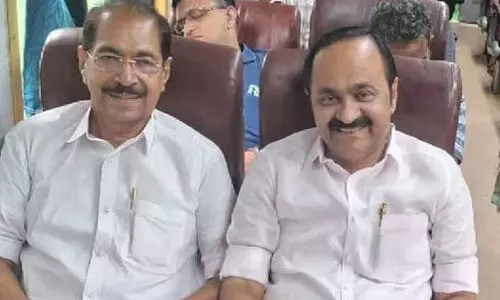 ആരൊക്കെ മത്സരിക്കും, എവിടെയൊക്ക മത്സരിക്കും; തീരുമാനത്തിന് കോൺഗ്രസ് നേതാക്കൾ ഡൽഹിയിൽ ആരൊക്കെ മത്സരിക്കും, എവിടെയൊക്ക മത്സരിക്കും; തീരുമാനത്തിന് കോൺഗ്രസ് നേതാക്കൾ ഡൽഹിയിൽ