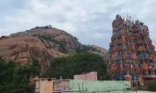 തിരുപ്പറകുൺറം ക്ഷേത്രം: കേന്ദ്രത്തിനും തമിഴ്നാടിനും സുപ്രീംകോടതി നോട്ടിസ്