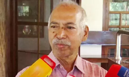 പൊലീസ് സംരക്ഷണം വേണമെന്ന് ആവശ്യപ്പെട്ട് ഹൈകോടതിയെ സമീപിച്ച് വി. കുഞ്ഞിക്കൃഷ്ണൻ പൊലീസ് സംരക്ഷണം വേണമെന്ന് ആവശ്യപ്പെട്ട് ഹൈകോടതിയെ സമീപിച്ച് വി. കുഞ്ഞിക്കൃഷ്ണൻ