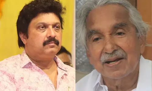 ഉ​മ്മ​ൻ​ ചാ​ണ്ടി​ക്കെ​തി​രാ​യ അ​ധി​ക്ഷേ​പം; മ​ന്ത്രി ഗ​ണേ​ഷ് കു​മാ​റി​നെ​തി​രെ പ്ര​തി​ഷേ​ധം