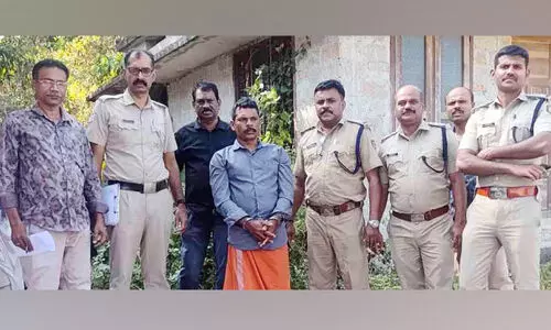 യുവാവിനെ കൊലപ്പെടുത്തിയ സംഭവം; പ്രതിയെ കസ്റ്റഡിയിൽ വാങ്ങി തെളിവെടുപ്പ് നടത്തി യുവാവിനെ കൊലപ്പെടുത്തിയ സംഭവം; പ്രതിയെ കസ്റ്റഡിയിൽ വാങ്ങി തെളിവെടുപ്പ് നടത്തി