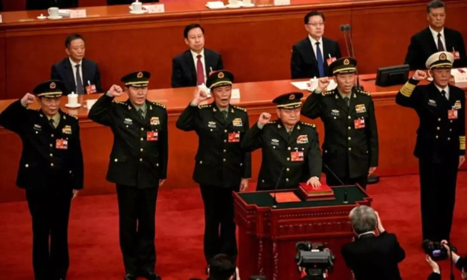 ഉന്നത സൈനിക ഉദ്യോഗസ്ഥർ ചൈനീസ് നേതാക്കളെ ഭീഷണിപ്പെടുത്തിയെന്ന് വെ​ളി​പ്പെ​ടു​ത്ത​ൽ