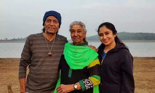 സ്ഥിരീകരിക്കാത്ത റിപ്പോർട്ടുകളിൽ നിന്നും വിട്ടുനിൽക്കൂ; മുരളി കൃഷ്ണയുടെ മരണത്തിന് പിന്നാലെ ജാനകിയുടെ കുടുംബം സ്ഥിരീകരിക്കാത്ത റിപ്പോർട്ടുകളിൽ നിന്നും വിട്ടുനിൽക്കൂ; മുരളി കൃഷ്ണയുടെ മരണത്തിന് പിന്നാലെ ജാനകിയുടെ കുടുംബം