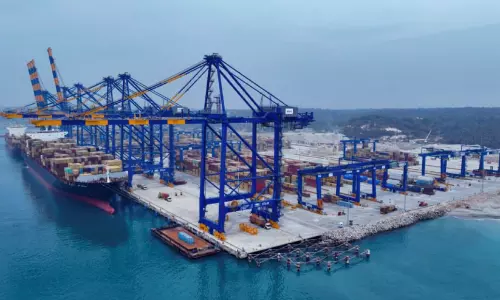 ക്രൂ ചേഞ്ച് ഹബ്ബും ക്രൂസ് കപ്പലുകളും; വിഴിഞ്ഞം പ്രതീക്ഷിക്കുന്നത് വൻ വികസനം ക്രൂ ചേഞ്ച് ഹബ്ബും ക്രൂസ് കപ്പലുകളും; വിഴിഞ്ഞം പ്രതീക്ഷിക്കുന്നത് വൻ വികസനം