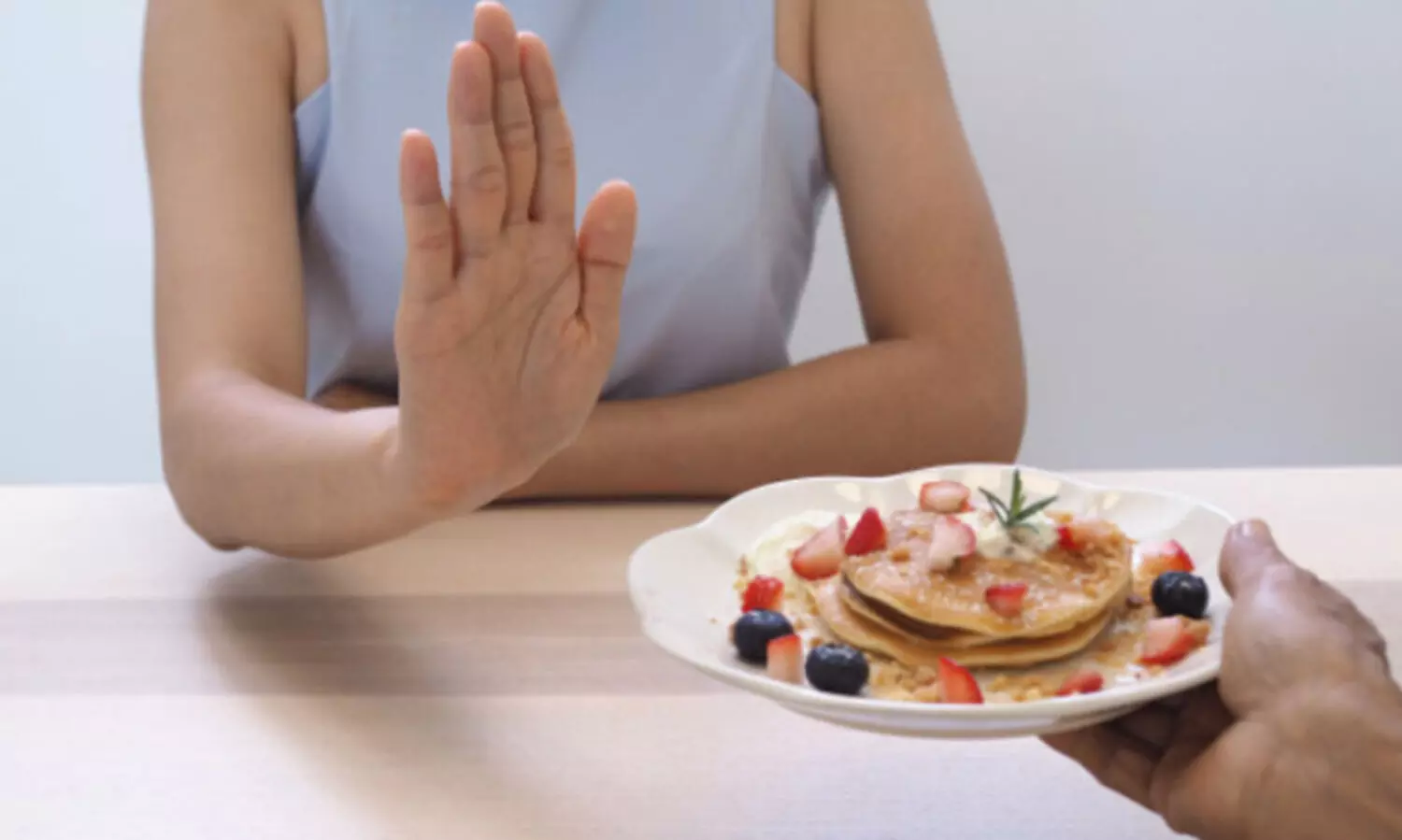 ഈ ഭക്ഷണങ്ങൾ രാവിലെ വെറും വയറ്റിൽ കഴിക്കാൻ പാടില്ല!