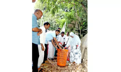 നാ​ടു​കാ​ണി ചു​ര​ത്തി​ൽനി​ന്ന് ശേ​ഖ​രി​ച്ച​ത്   500 കി​ലോ അ​ജൈ​വ മാ​ലി​ന‍്യം