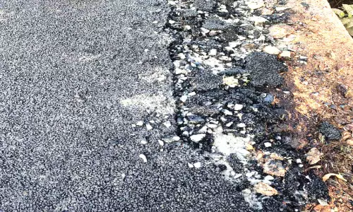 ടാറിങ് നടത്തിയ റോഡ്   കുത്തിപ്പൊളിച്ചതായി പരാതി