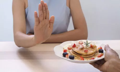 ഈ ഭക്ഷണങ്ങൾ രാവിലെ വെറും വയറ്റിൽ കഴിക്കാൻ പാടില്ല! ഈ ഭക്ഷണങ്ങൾ രാവിലെ വെറും വയറ്റിൽ കഴിക്കാൻ പാടില്ല!