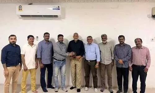 അഹമ്മദ് റഫീഖിന് യാത്രയയപ്പ് നൽകി