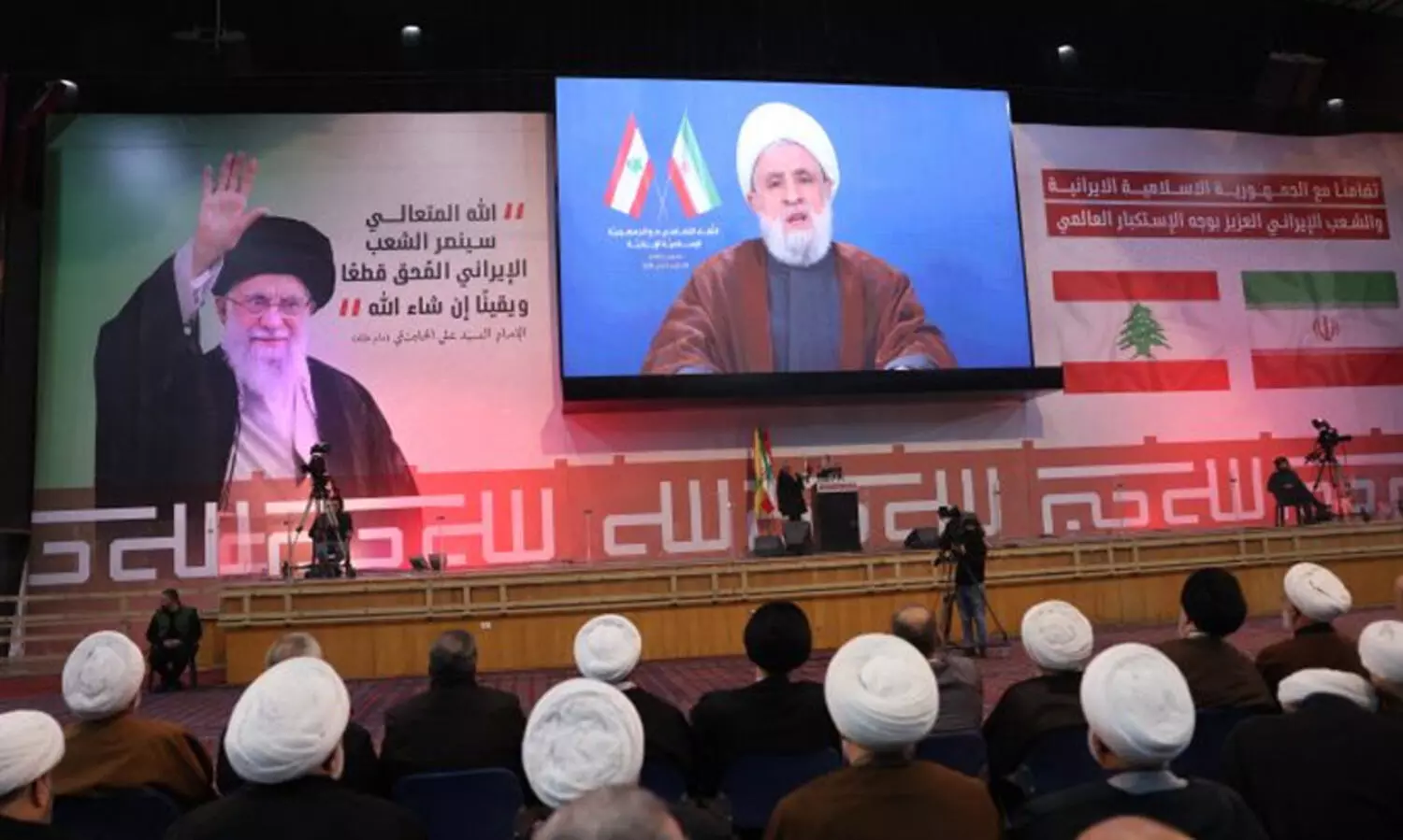 ഇറാനെ ആക്രമിച്ചാൽ സമ്പൂർണ യുദ്ധമെന്ന് ഹിസ്ബുല്ല; ചെങ്കടലിൽ വീണ്ടും ആക്രമണം തുടങ്ങും, കപ്പലുകൾ മുക്കും എന്ന് ഹൂതികൾ