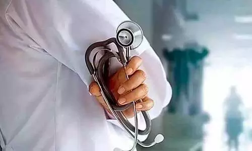 സംസ്ഥാനത്ത് സർക്കാർ മെഡിക്കൽ കോളജുകളിൽ ഇന്ന് ഡോക്ടർമാരുടെ സൂചനാ പണിമുടക്ക്; അടിയന്തിര ചികിത്സകൾ മാത്രം ലഭ്യമാക്കും സംസ്ഥാനത്ത് സർക്കാർ മെഡിക്കൽ കോളജുകളിൽ ഇന്ന് ഡോക്ടർമാരുടെ സൂചനാ പണിമുടക്ക്; അടിയന്തിര ചികിത്സകൾ മാത്രം ലഭ്യമാക്കും