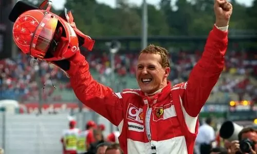 12 വർഷത്തെ വിദഗ്ധ ചികിത്സ, ഇനി കിടപ്പുരോഗിയല്ല; മൈക്കൽ ഷൂമാക്കർ പുതിയ ‘ട്രാക്കി’ലേക്ക്