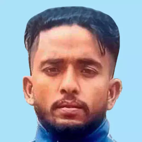 മ​രം ത​ല​യി​ൽ വീ​ണ് അ​തി​ഥി തൊ​ഴി​ലാ​ളി മ​രി​ച്ചു