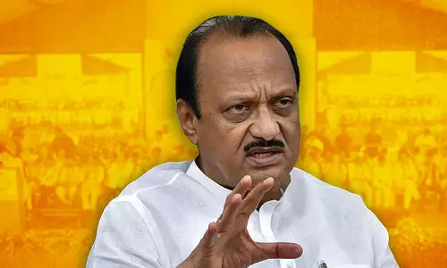 പവാറിനും പവർ പൊളിറ്റിക്സിനുമൊപ്പം നടന്ന അജിത് പവാറിനും പവർ പൊളിറ്റിക്സിനുമൊപ്പം നടന്ന അജിത്