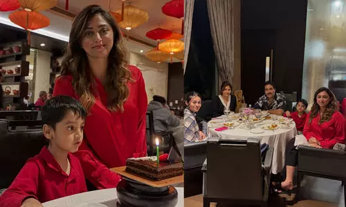 കൊടുങ്കാറ്റുകളെ നീ നിശബ്ദമായി നേരിട്ടു, തോറ്റുപോകാതെ മുന്നോട്ട് നടക്കാൻ നീ തീരുമാനിച്ചു, മകളുടെ ജന്മദിനത്തിൽ ഹൃദയസ്പർശിയായ കുറിപ്പുമായി റഹ്മാൻ