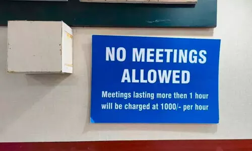 മീറ്റിംഗുകൾക്ക് മണിക്കൂറിന് ആയിരം രൂപ; ബംഗളൂരുവിലെ കഫെയിലെ നോട്ടീസ് വൈറലാകുന്നു