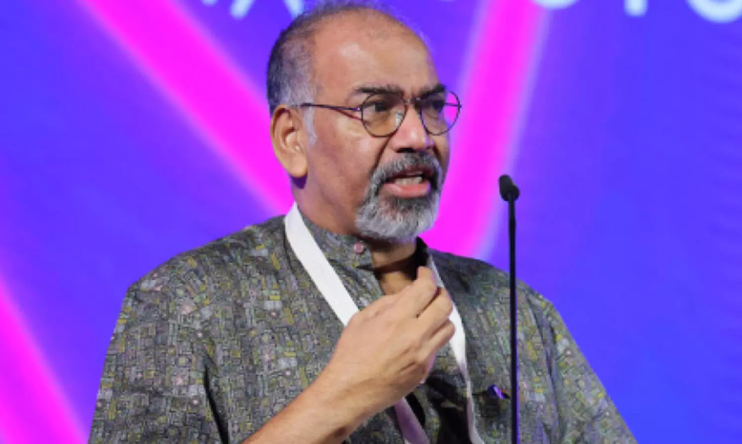 ദുരന്തങ്ങളെ അതിജീവനത്തിന്റെ അവസരമാക്കണം -മുരളി തുമ്മാരുകുടി