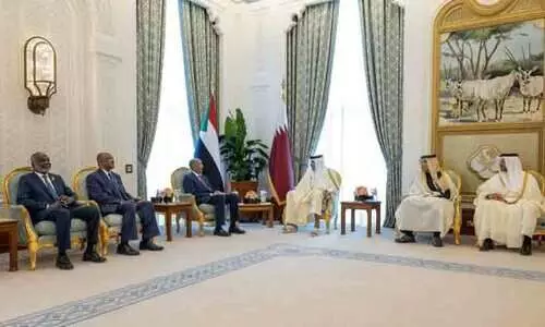 സുഡാൻ ഭരണാധികാരി ഖത്തറിൽ അമീറുമായി കൂടിക്കാഴ്ച നടത്തി സുഡാൻ ഭരണാധികാരി ഖത്തറിൽ അമീറുമായി കൂടിക്കാഴ്ച നടത്തി