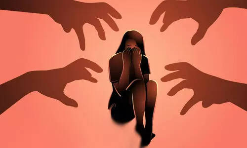 പെണ്കുഞ്ഞിനെ വില്ക്കാന് ശ്രമം; അഞ്ചുപേര് അറസ്റ്റില് പെണ്കുഞ്ഞിനെ വില്ക്കാന് ശ്രമം; അഞ്ചുപേര് അറസ്റ്റില്