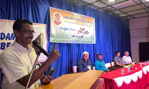 റി​പ്പ​ബ്ലി​ക് ദി​നാ​ഘോ​ഷ​വും കു​ടും​ബ​സം​ഗ​മ​വും