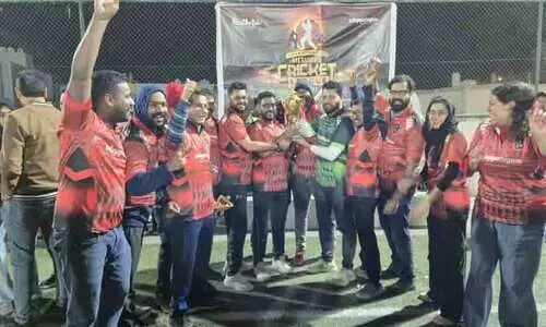 ഇ​ട​പ്പാ​ള​യം മെം​ബേ​ഴ്സ് ക്രി​ക്ക​റ്റ് ലീ​ഗ്;  ത​വ​നൂ​രി​നെ കൊ​മ്പു​കു​ത്തി​ച്ച്   ‘കൊ​മ്പ​ൻ​സ് കാ​ല​ടി’ ചാ​മ്പ്യ​ന്മാ​ർ