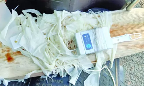 ദൗത്യം കഴിഞ്ഞ കാലാവസ്ഥ നിരീക്ഷണ ഉപകരണം വയലിൽ വീണു; നാട്ടുകാർ പരിഭ്രാന്തരായി ദൗത്യം കഴിഞ്ഞ കാലാവസ്ഥ നിരീക്ഷണ ഉപകരണം വയലിൽ വീണു; നാട്ടുകാർ പരിഭ്രാന്തരായി