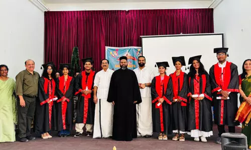 സ്കൂൾ വാർഷികവും ബിരുദദാനവും നടന്നു സ്കൂൾ വാർഷികവും ബിരുദദാനവും നടന്നു