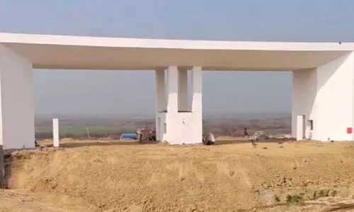 കവാടം മാത്രമുള്ള എയിംസ് കണ്ടിട്ടുണ്ടോ? ഇല്ലെങ്കിൽ ബിഹാറിലേക്ക് വരൂ