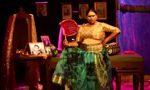 കണ്ണീരുപ്പുകലർന്നതാണീ ബിരിയാണി; എല്ലാവരും രുചിക്കണം -എ. രേവതി