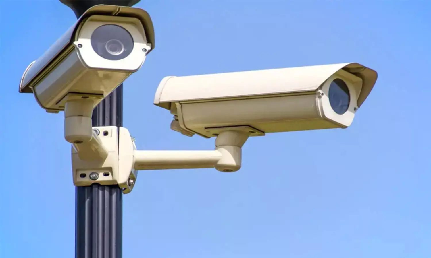 കണ്ണടച്ച് നിരീക്ഷണ കാമറകള്‍; ഗുരുവായൂരിനെ ആര് നോക്കും?