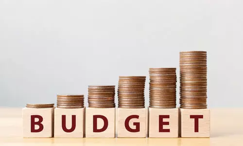 തെരഞ്ഞെടുപ്പ് വർഷത്തെ വാഗ്ദാനപ്പെരുമഴ തെരഞ്ഞെടുപ്പ് വർഷത്തെ വാഗ്ദാനപ്പെരുമഴ