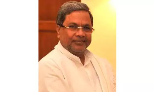 ‘മുഡ’ കേസിൽ സിദ്ധരാമയ്യക്കും ഭാര്യക്കും ക്ലീൻചിറ്റ് ‘മുഡ’ കേസിൽ സിദ്ധരാമയ്യക്കും ഭാര്യക്കും ക്ലീൻചിറ്റ്