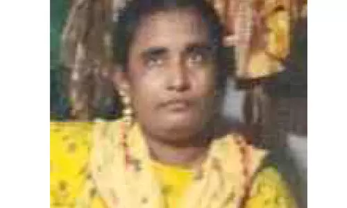 ഒമ്പത് കിലോ കഞ്ചാവുമായി പിടിയിൽ ഒമ്പത് കിലോ കഞ്ചാവുമായി പിടിയിൽ