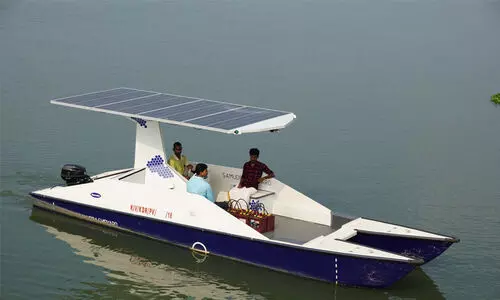 വൈക്കം-തവണക്കടവ് റൂട്ടിൽ മൂന്ന് സോളാർ ബോട്ടുകൂടി വൈക്കം-തവണക്കടവ് റൂട്ടിൽ മൂന്ന് സോളാർ ബോട്ടുകൂടി