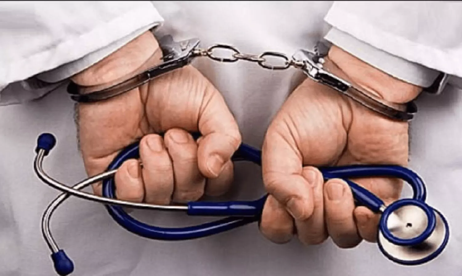 പ്രസവാനന്തര ശസ്ത്രക്രിയയിൽ ഡോക്ടറുടെ ഗുരുതര വീഴ്ച; യുവതി ദുരിതത്തിൽ