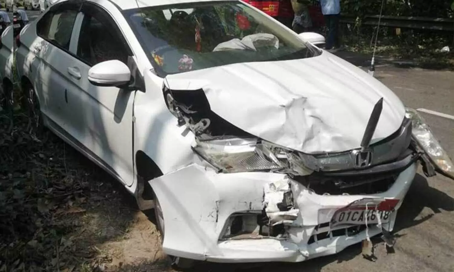 വാഹനാപകടം: മന്ത്രി വി.ശിവൻകുട്ടിയുടെ പ്രൈവറ്റ് സെക്രട്ടറി ഉൾപ്പെടെ ആറ് പേർക്ക് പരിക്ക്