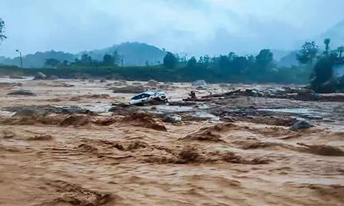 വയനാട് ദുരന്തബാധിതരായ 555 പേരുടെ വായ്പാ കുടിശ്ശിക സർക്കാർ ഏറ്റെടുത്ത് ഉത്തരവിറങ്ങി വയനാട് ദുരന്തബാധിതരായ 555 പേരുടെ വായ്പാ കുടിശ്ശിക സർക്കാർ ഏറ്റെടുത്ത് ഉത്തരവിറങ്ങി