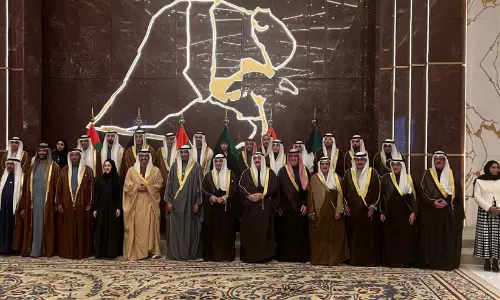 എക്സിക്യൂട്ടിവ് പ്രോഗ്രാമിൽ ഒപ്പുവെച്ചു; കൂടുതൽ സഹകരണത്തിന് കുവൈത്തും യു.എ.ഇയും