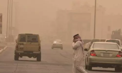 സൗദിയിൽ ശക്തമായ പൊടിക്കാറ്റിനും മഴയ്ക്കും സാധ്യത സൗദിയിൽ ശക്തമായ പൊടിക്കാറ്റിനും മഴയ്ക്കും സാധ്യത
