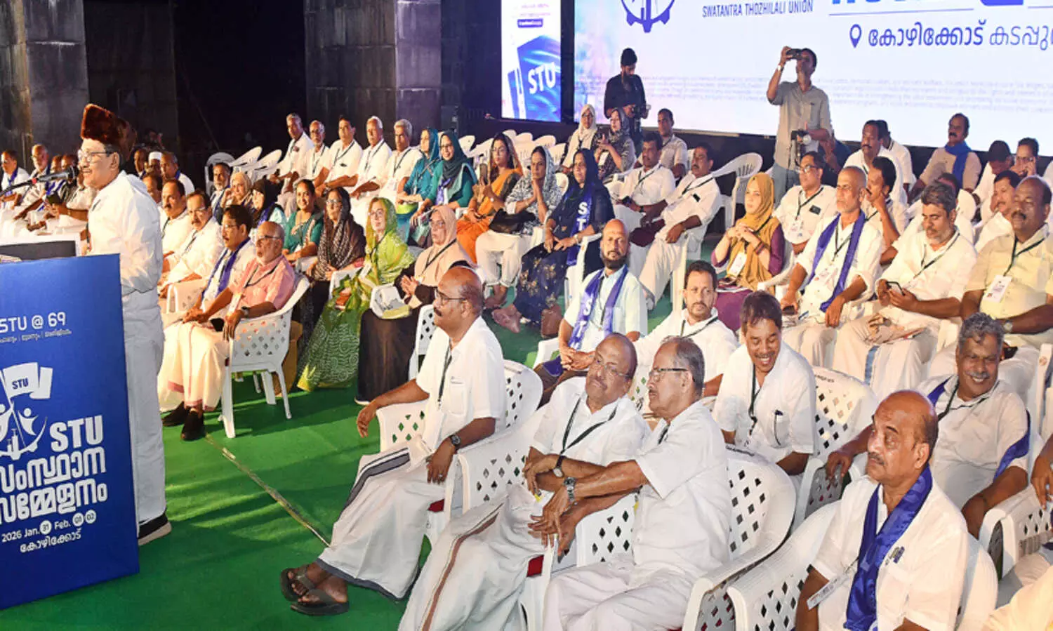 കേന്ദ്ര-സംസ്ഥാന സർക്കാറുകൾക്ക് കോർപറേറ്റ് സമീപനം -സാദിഖലി തങ്ങൾ