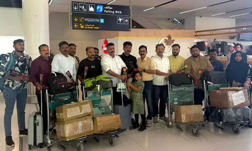 ഒരിടവേളക്ക് ശേഷം കരിപ്പൂർ-റിയാദ്​ റൂട്ടിൽ ചിറകുവിരിച്ച്​ ‘സൗദിയ’, ഊഷ്മളമായി വരവേറ്റ്​ പ്രവാസികൾ