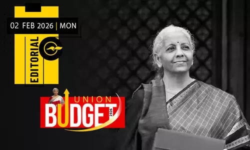 അൽപം അച്ചടക്കം,   ധാരാളം രാഷ്ട്രീയം