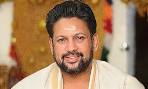 ശബരിമല സ്വര്ണക്കൊള്ള: നെഞ്ചുവേദനയെ തുടർന്ന് തന്ത്രി കണ്ഠര് രാജീവരെ ആശുപത്രിയിലേക്ക് മാറ്റി ശബരിമല സ്വര്ണക്കൊള്ള: നെഞ്ചുവേദനയെ തുടർന്ന് തന്ത്രി കണ്ഠര് രാജീവരെ ആശുപത്രിയിലേക്ക് മാറ്റി