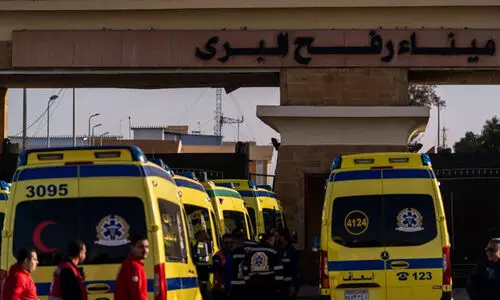 റഫ അതിർത്തി തുറന്നു, രണ്ടു വർഷം നീണ്ട ഇടവേളക്കു ശേഷം