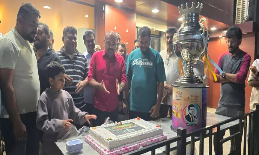 യാം​ബു അ​ക്നെ​സ് എ​ഫ്.​സി വി​ജ​യാ​ഘോ​ഷം