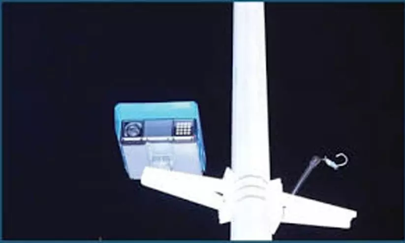 ബ​ഹ്‌​റൈ​നി​ൽ സ്മാ​ർ​ട്ട് ട്രാ​ഫി​ക് കാ​മ​റ​ക​ൾ പ്ര​വ​ർ​ത്ത​ന​മാ​രം​ഭി​ച്ചു