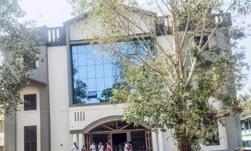 പഞ്ചായത്ത് കല്യാണ മണ്ഡപം; കോടികൾ ചെലവഴിച്ച പദ്ധതിയിൽ അപാകതകളേറെ പഞ്ചായത്ത് കല്യാണ മണ്ഡപം; കോടികൾ ചെലവഴിച്ച പദ്ധതിയിൽ അപാകതകളേറെ