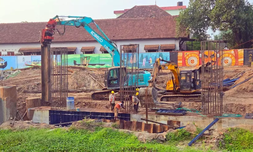 ജി​ല്ല കോ​ട​തി പാ​ലം; 110 പൈ​ലു​ക​ൾ പൂ​ർ​ത്തീ​ക​രി​ച്ചു