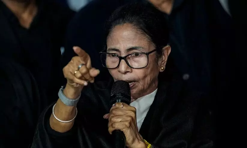 ഗ്യാ​നേ​ഷ് കു​മാ​ർ അ​ഹ​ങ്കാ​രി​യും നു​ണ​യ​നു​മെ​ന്ന് മ​മ​ത; നി​യ​മം കൈ​യി​ലെ​ടു​ത്താ​ൽ ക​ർ​ശ​ന​മാ​യി നേ​രി​ടു​മെ​ന്ന് ഗ്യാ​നേ​ഷ് കു​മാ​ർ