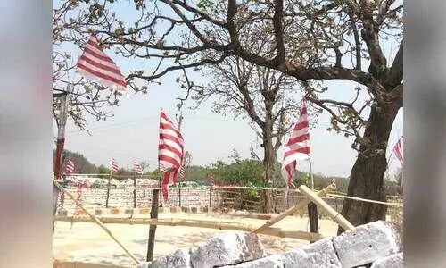 ക്രിസ്ത്യാനികളായി മതംമാറിയ ആദിവാസികൾക്ക് ബഹിഷ്‍കരണം; വെള്ളത്തിനും വിറകിനും വിലക്ക്; ഒടുവിൽ ​പൊലീസ് ഇടപെടൽ